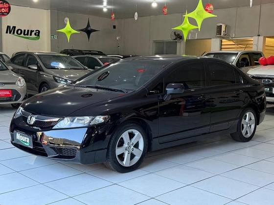 HONDA CIVIC 1.8 LXS 16V FLEX 4P AUTOMÁTICO HONDA CIVIC 1.8 LXS 16V FLEX 4P AUTOMÁTICO